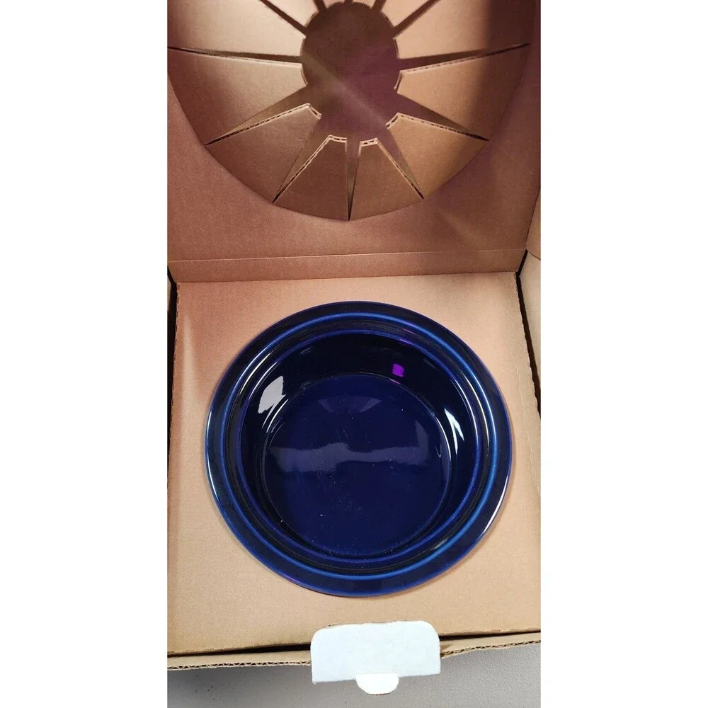 Longaberger Cobalt Blue American Eagle Stars 1.5Q Covered Casserole Dish '01 USA
